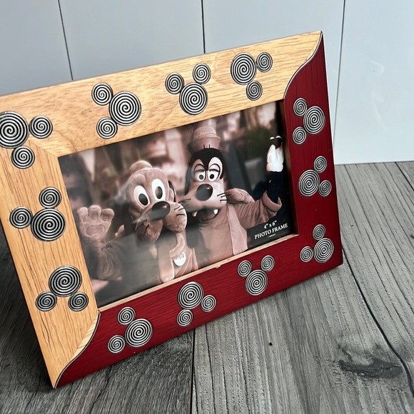 Disney Picture frame photo 4 x 6 - Picture 1 of 6